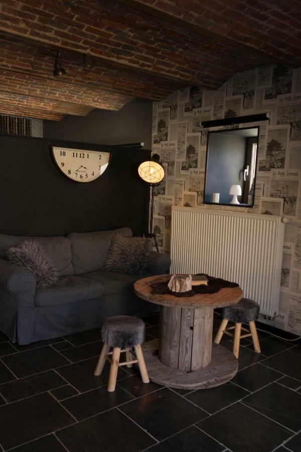Gîte de Corbion loft2 Ciney Extérieur photo